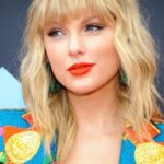 Taylor Swift anuncia otro disco sorpresa, "Evermore", "hermana de Folklore"