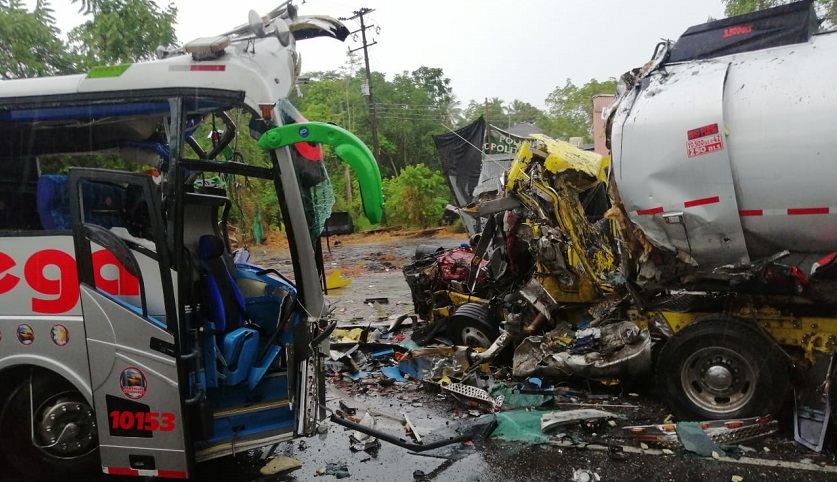 Impresionantes imágenes de accidente entre La Lizama y Puerto Berrío en la Ruta del Sol