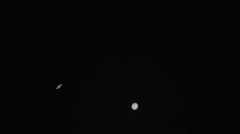 Así se ve la conjunción de Saturno y Júpiter, desde el observatorio Goranchacha en Tunja