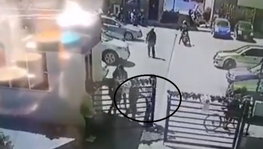 Video de hombre que le quita el arma un vigilante para matarse en Facatativá