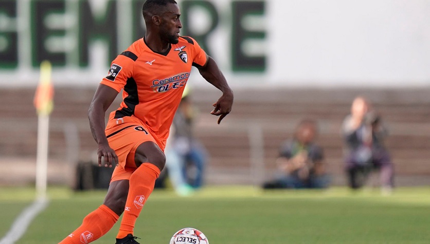 El colombiano Jackson Martínez anunció que se retira del fútbol profesional