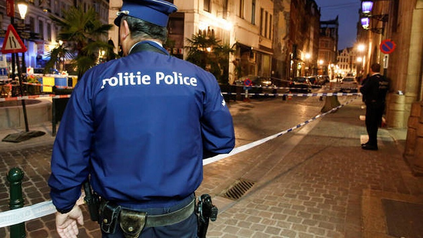 Policía interrumpe una orgía en Bélgica donde estaba el eurodiputado József Szájer