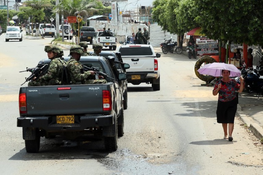 operacion El tarra- asesinato de mayor de la policía--------Asesinan a tres campesinos en el Catatumbo