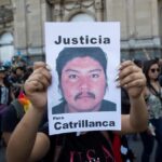 Condenan a siete expolicías chilenos por emblemático asesinato de joven mapuche