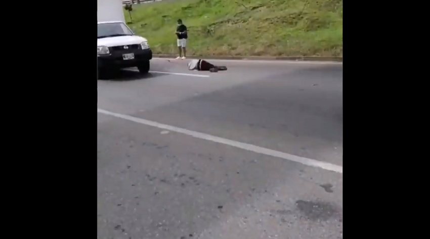 Una persona cayó de un puente peatonal en la Autopista Norte de Medellín
