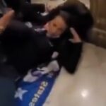 Captan el momento en que disparan en el cuello a mujer que entró al Capitolio de EEUU