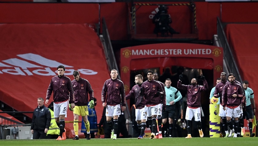 Manchester United vence al Aston Villa y es colíder de la Premier League