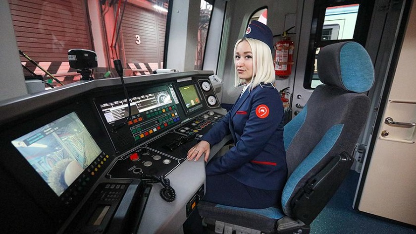 El metro de Moscú vuelve a tener mujeres conductoras
