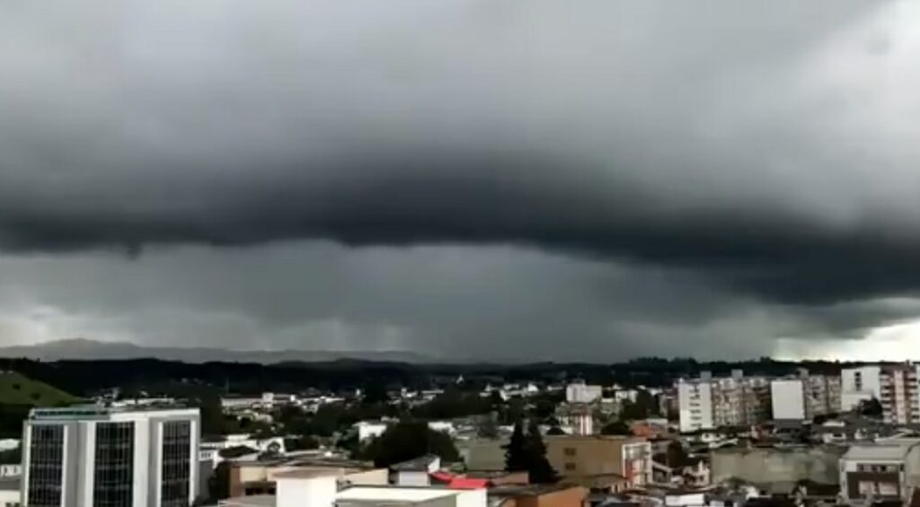 El extraño ruido por el que dicen que hubo un 'cielomoto' en Popayán