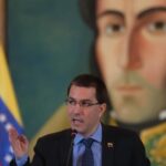 Venezuela acusa a Duque de usar a los inmigrantes para solicitar fondos