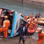 Caída de autobús en Madhya Pradesh deja 45 muertos y 6 rescatados