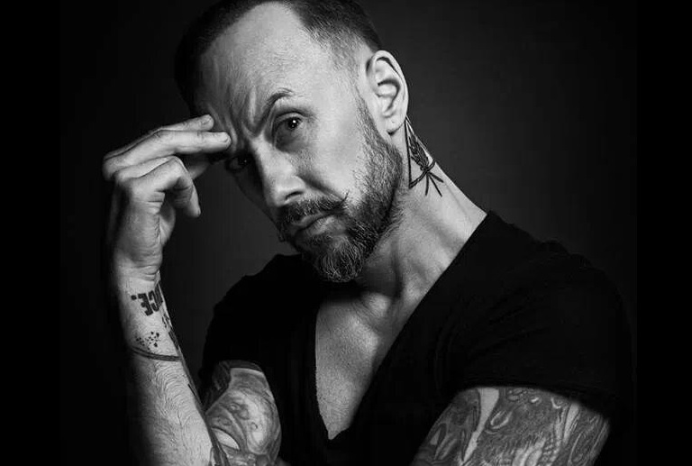 El líder de la banda polaca de rock satánico Behemoth, Adam Darski, ha pedido ayuda a sus fans