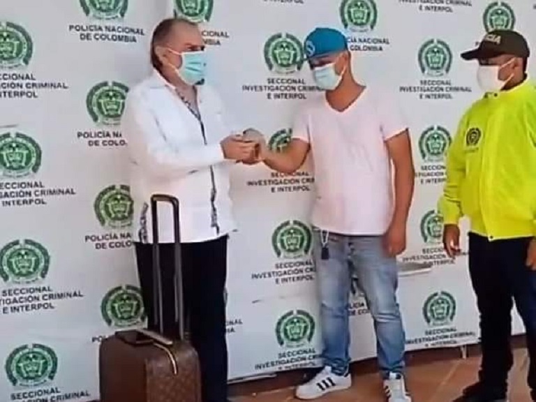 Roberto Marrugo, el taxista que devolvió una maleta con 9 mil dólares