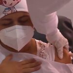 Así recibió Verónica Machado la primera vacuna anticovid en Colombia