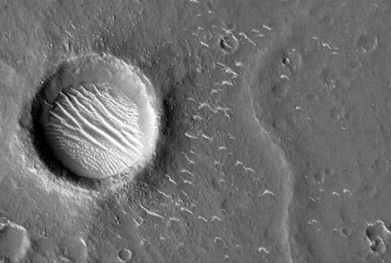 China difunde nuevas imágenes de Marte 2