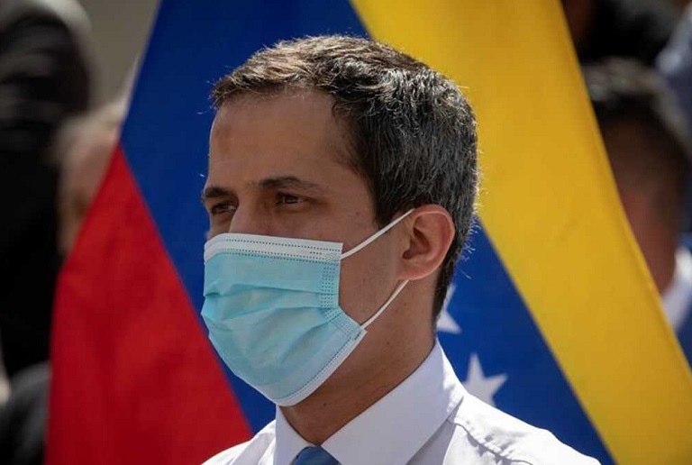 El líder opositor de Venezuela Juan Guaidó da positivo por covid-19