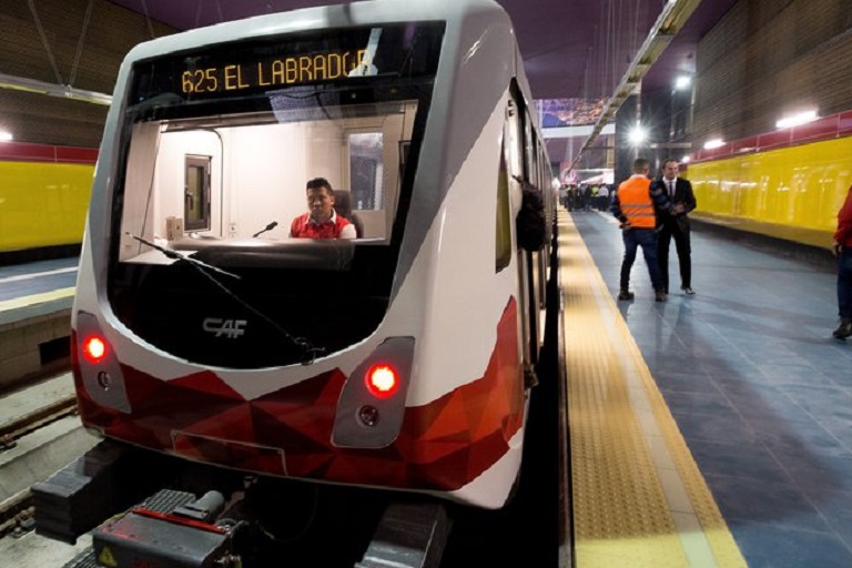 Quito empieza a recibir las primeras estaciones de su flamante Metro