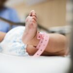 Un bebé nacido en Florida de madre vacunada tiene anticuerpos de la covid-19 Foto tomada de Folhape