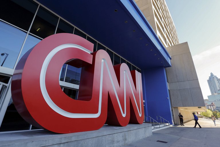 Vista de la entrada del Centro CNN en Atlanta, Georgia (Estados Unidos). EFE