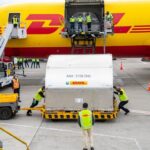 Llegan a Colombia 117.000 vacunas de Covax, las primeras en América