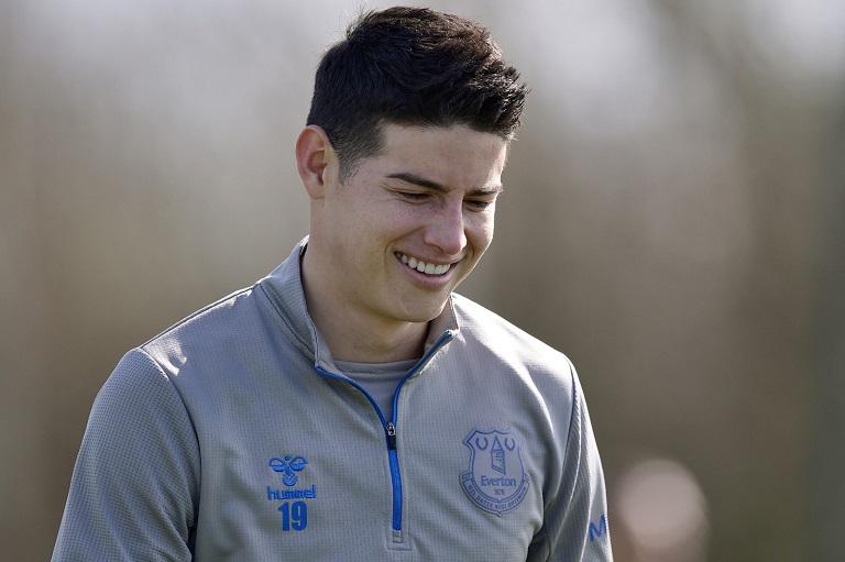 Una foto de James Rodríguez en una versión femenina se ha vuelto viral en Inglaterra
