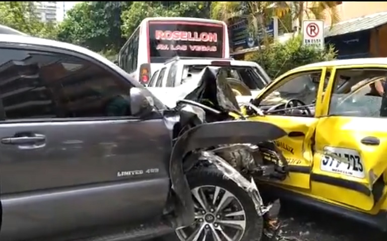 choque en barrio La Paz de Envigado