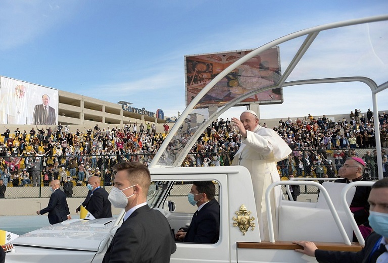 La visita del papa fue "una señal de paz y amor", dice el presidente iraquí