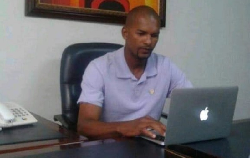 El politólogo Mikell Mcnish fue hallado muerto en Córdoba