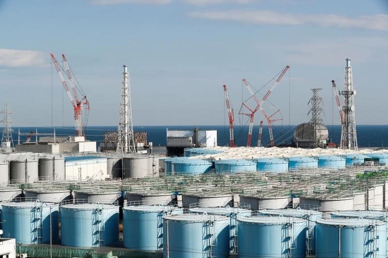 Japón comenzará a verter al mar el agua contaminada y tratada de Fukushima en 2023 (1)