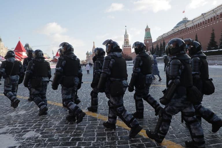 Más de 100 detenidos en Rusia en protestas a favor de Navalni