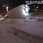 Adam Toledo tenía las manos arriba cuando un policía de Chicago lo mató