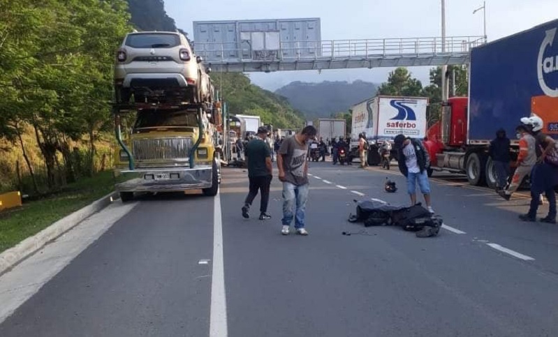 2 motociclistas murieron al chocar de frente en La Felisa, en vía Manizales- Medellín