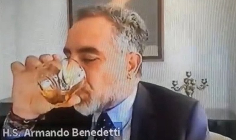 Armando Benedetti tras su sorbo de whisky: “Me siento como un estúpido”