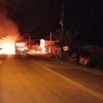 Un bus de Brasilia fue incinerado entre Tarazá y Valdivia