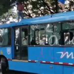 Buses del Mío caen en manos de los que protestan en Cali