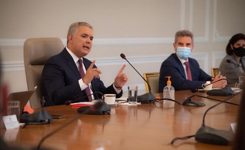 Iván Duque dice que la reforma sigue en pie