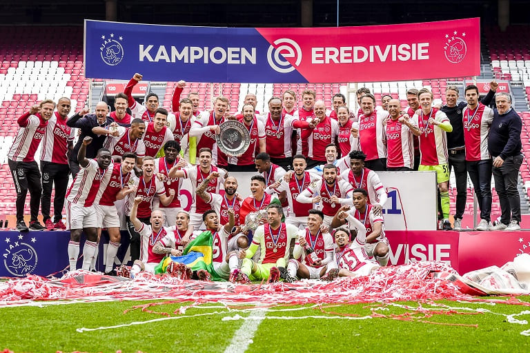 El Ajax amarra su trigésimo quinto título con una goleada