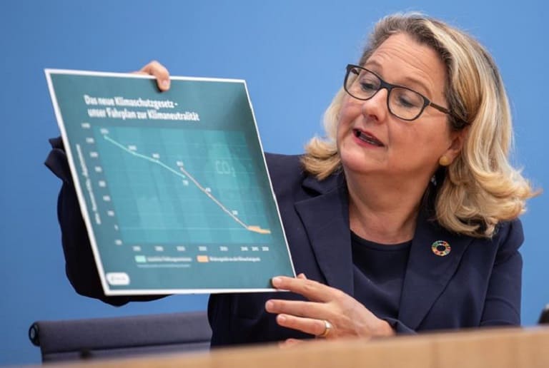 El Gobierno alemán aprueba un fuerte recorte de las emisiones contaminantes