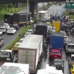 Cerrada la Autopista sur-altura de La Macarena en Medellín