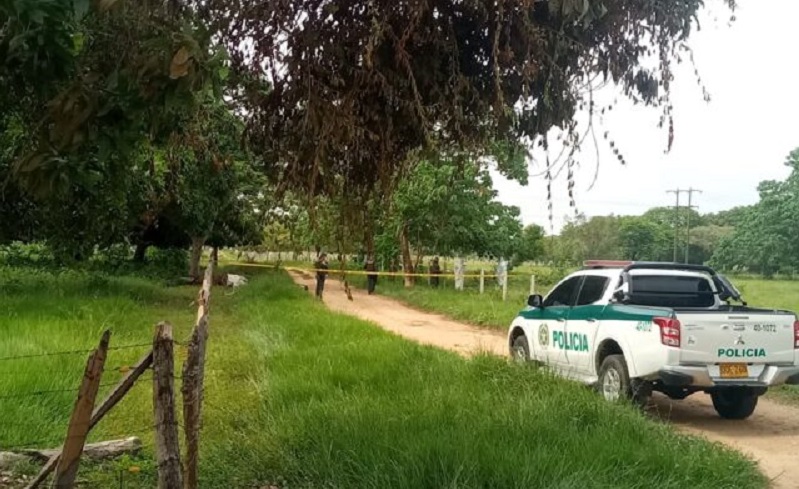 Lanzaron el cadáver de una mujer en un potrero de Ayapel