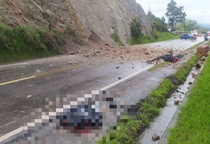 motociclista al que le cayeron rocas en la vía Ubaté-Zipaquirá