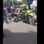 Policía de Medellín con skaters