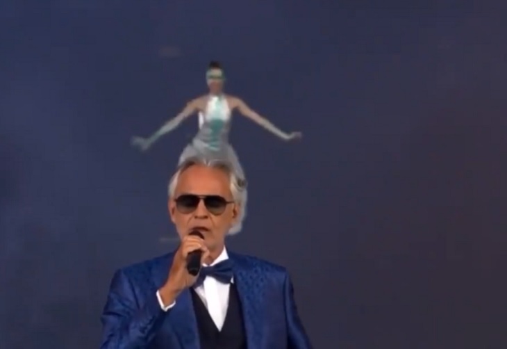Andrea Bocelli y el Olímpico de Roma silenciado con el "Nessun Dorma"