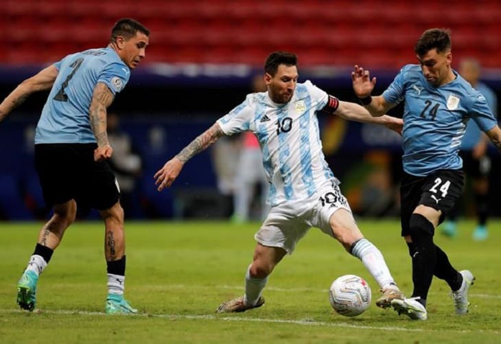 Con gol de Rodríguez, Argentina se lleva un intenso clásico rioplatense 1