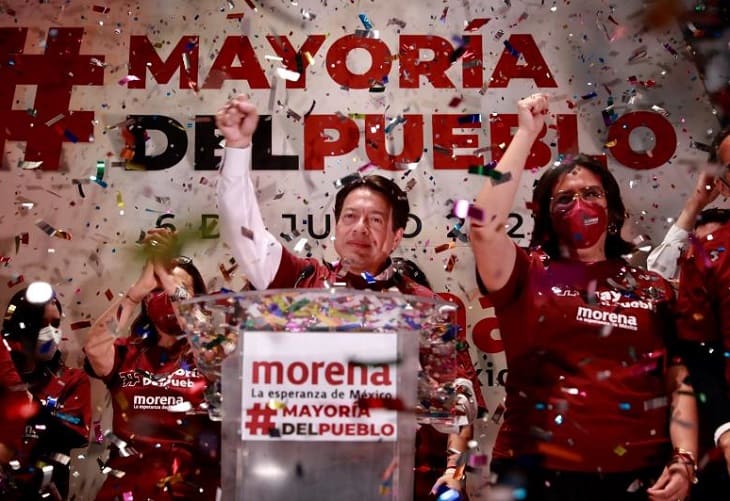 El partido de López Obrador se proclama ganador con un escaso recuento
