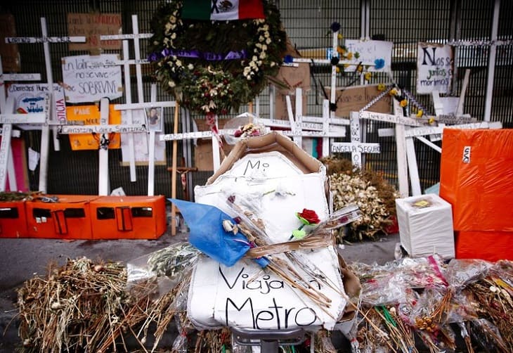La tragedia del metro de México cumple 1 mes entre reclamos de justicia