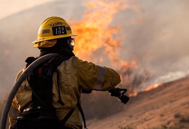 Los incendios en el oeste de EE.UU. crecen durante la intensa ola de calor