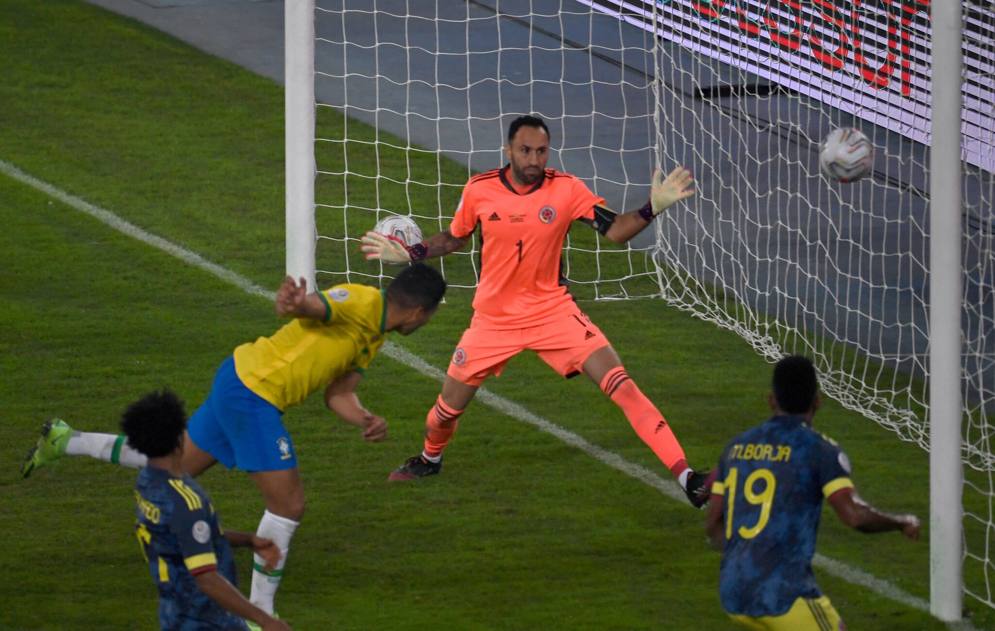Robo a colombia en la copa america Por brasil