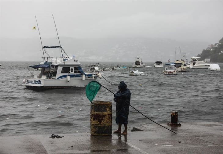 Tormenta tropical Enrique deja lluvias a punto de tocar Baja California Sur