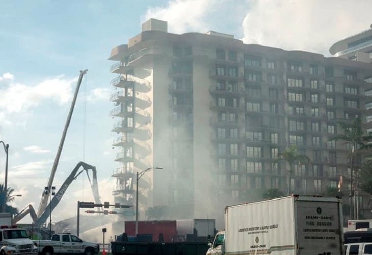 Un incendio dificulta las labores de rescate de sobrevivientes en derrumbe de Miami